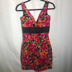 - Womens Dress. Size Small
